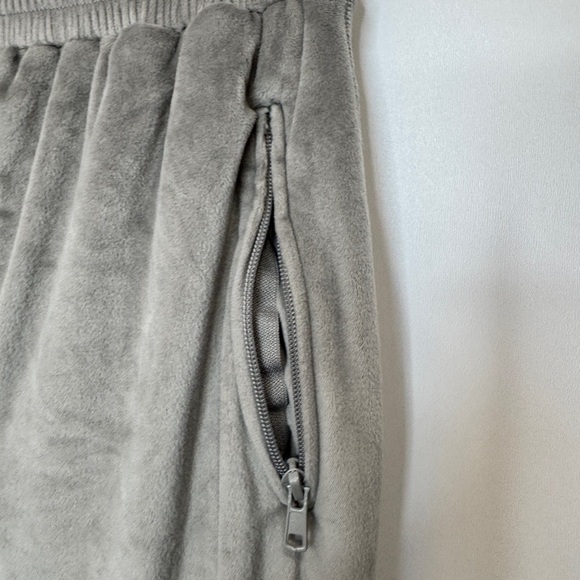 Skims Velour Jogger Pants Grey - Picture 9 of 10